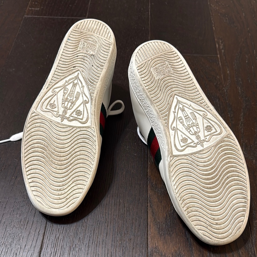 Gucci Ace White Sneakers with Red Heart Detail - Picture 8 of 12